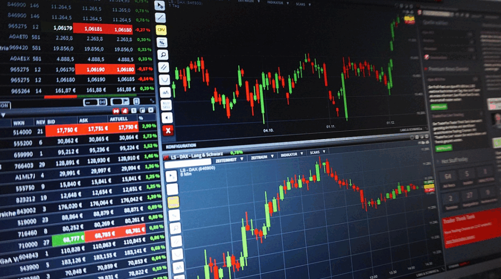 HSBC Quantum Algorithmic Trading: HSBC, in collaboration with IBM, has conducted a groundbreaking trial demonstrating that quantum computers can significantly improve algorithmic bond trading, achieving a 34% boost in predicting trade success.
